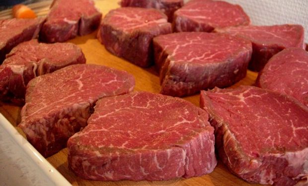 Las exportaciones de carne crecieron en agosto pero bajaron a nivel interanual