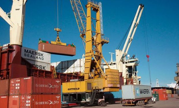 La disminución del 25% en las exportaciones de febrero se debió a un descenso del 14% en las cantidades y del 12% en los precios.