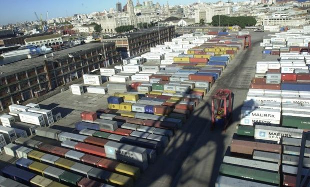 Exportadores uruguayos dicen que la Argentina bloqueó el ingreso de sus productos