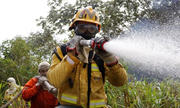 Incêndios causam mortes e provocam prisões no Centro-Oeste; SP renova alerta de perigo