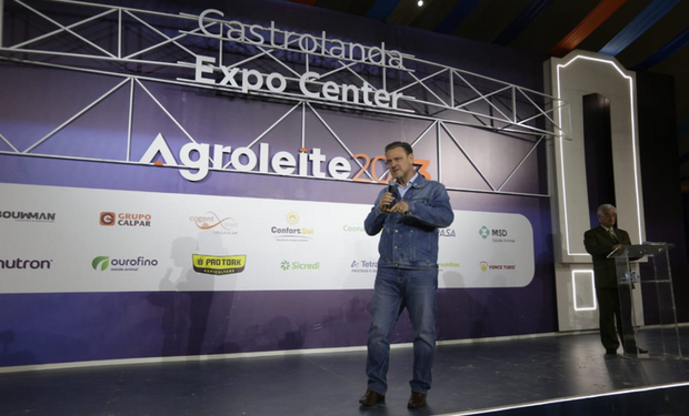 Carlos Fávaro assumiu o compromisso de fazer um enfrentamento à importação desenfreada