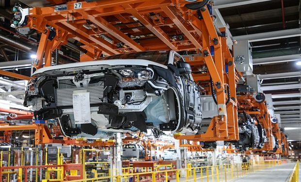 Crece la venta de autos y destacan que es una alternativa de inversión 