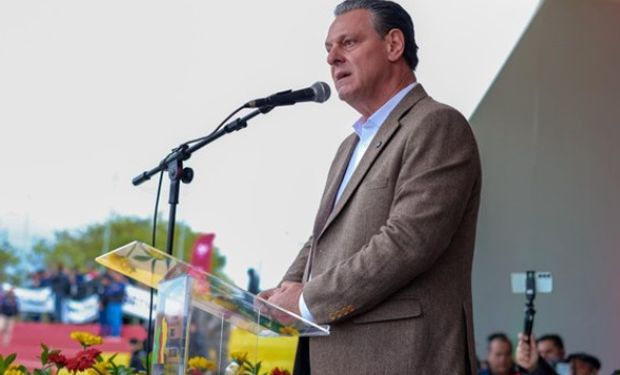 Depois de ser criticado, o ministro da Agricultura, Carlos Fávaro, participou da Expointer e destacou a importância da medida para apoiar os produtores.