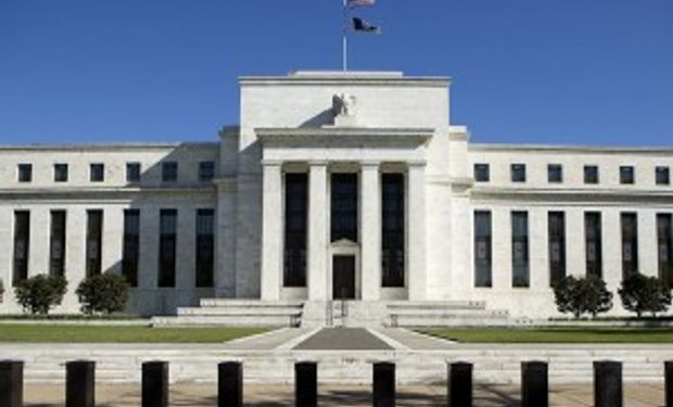 Fed aún no encuentra consenso para eliminar estímulos