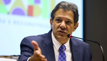 Haddad reverte desoneração dos combustíveis entre medidas de ajuste fiscal