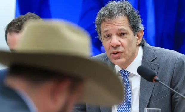 Ida de Haddad à Câmara tem bate-boca e embate sobre taxação das LCAs