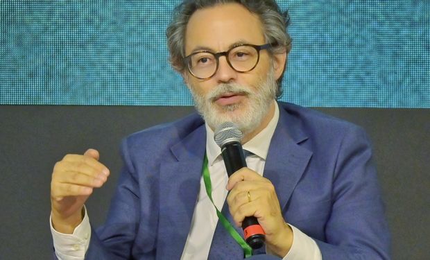 Pimentel também defendeu que o Brasil siga engajado na reforma da OMC, mesmo diante do descrédito crescente. (Foto - Divulgação_