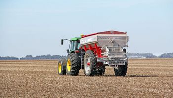 Campaña 2022/23: caería un 27 % el consumo de fertilizantes en maíz y trigo