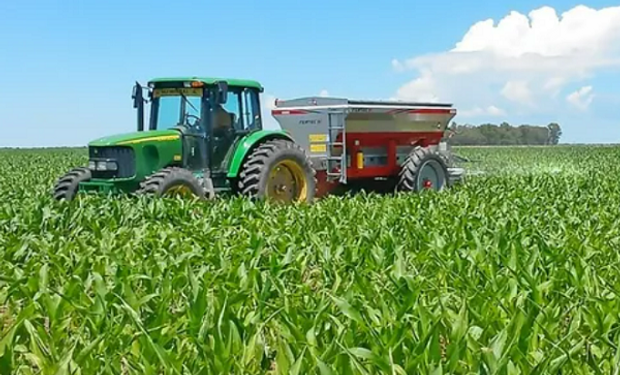 Sin dólares: el escenario extremo de escasez de fertilizantes que podría impactar sobre la campaña gruesa