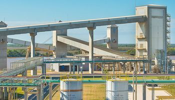 Vicentin suspendió la actividad de sus plantas en medio de la cesación de pagos