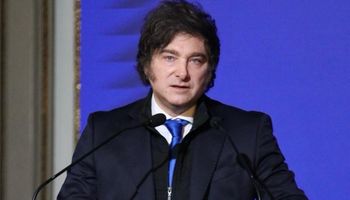 “Lo que sobran son dólares”: Milei habló del aporte del campo, el desarrollo de vaca muerta y materia nuclear