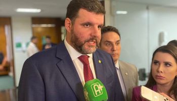 “Em vez de gastar com arroz, governo deveria aplicar no Plano Safra”, diz Lupion