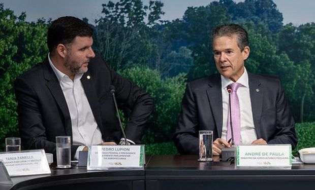 Presidente da FPA, deputado Pedro Lupion (Republicanos-PR) com o ministro da Agricultura e Pecuária, André de Paula.