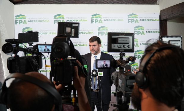 Texto aprovado por ampla maioria no Congresso Nacional destrava registros de imóveis rurais e amplia o acesso ao crédito