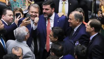 Congresso derruba veto de Lula e retoma Marco Temporal