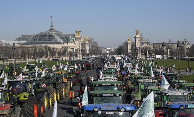 Productores hartos: en Europa crecen las protestas del agro por las regulaciones y los impuestos