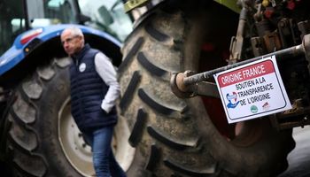 Productores franceses protestan por el acuerdo con el Mercosur: "Es difícil aceptar una competencia tan desleal con lo que producimos en Europa"