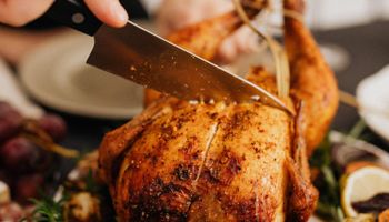 Avicultura da América Latina celebra crescimento da produção e consumo no dia do frango