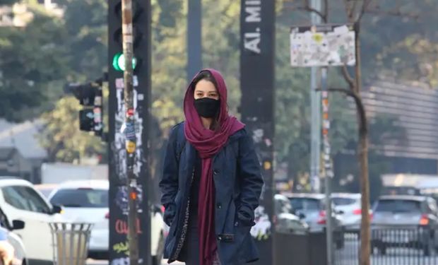 Frente fria avança da Argentina para o Brasil com fortes chuvas e vendavais