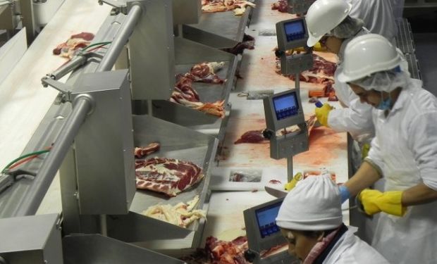 Uruguay gestiona la habilitación para el ingreso de carne bovina madurada y desosada.