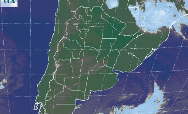 La foto satelital presenta un sistema de baja presión que sale hacia las costas del sudeste de BA.