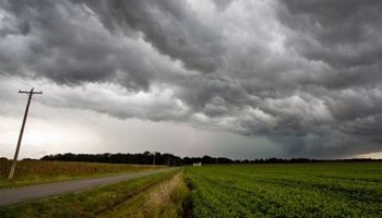 Alerta por tormentas fuertes y lluvias intensas para el centro del país