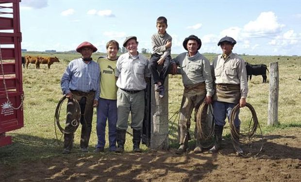 Los Sellares triplican la producción de carne con el pastoreo intensivo.