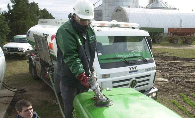 El gasoil se paga hasta 170 pesos el litro: los acopiadores de granos piden que la situación se normalice