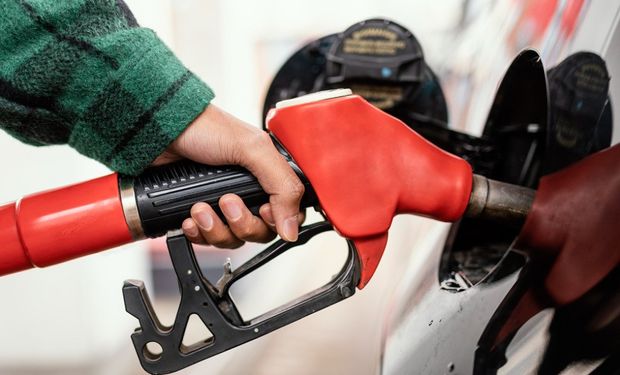 Preço da gasolina caiu 16,80%. (Foto: Freepik)