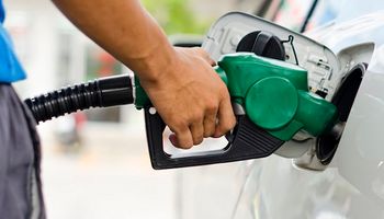 Argentina eleva precios locales de biodiésel y etanol para mezcla con combustibles