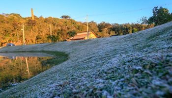 Geada atinge o Sul, calor de 40 °C avança no Centro-Oeste e Sudeste tem sol forte