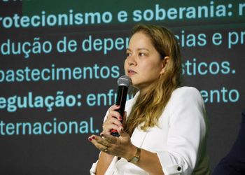 “Geopolítica já entrou dentro da fazenda”, diz diretora da CNA