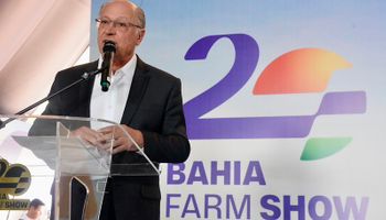 Governo anuncia R$ 14 bilhões para financiar compra de máquinas agrícolas na Bahia Farm Show