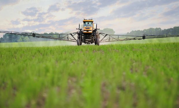 La investigación de Reuters pone la lupa sobre las conclusiones de la Iarc respecto del herbicida glifosato.