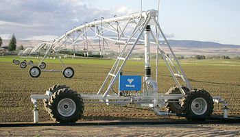 "No es solo tirar agua en el lote": la oferta de tecnología de Valley Irrigation, con soluciones y asesoramiento a la medida del campo argentino