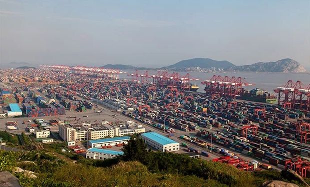 Exportações chinesas subiram 10,5%, somando 23,97 trilhões yuans. (foto - Comex Brasil/Evanto)