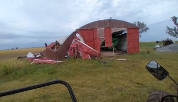 Granizo y viento: la tormenta arrasó a varios lotes en Santa Fe