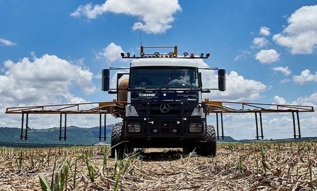 Trator que anda sozinho sai da sede da fazenda e trabalha na lavoura por 24  horas, Agrishow 2017