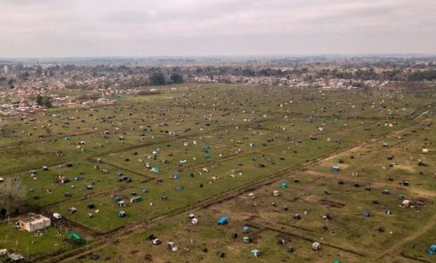 Kicillof dará un subsidio mensual de hasta $ 50.000 para evitar la toma de tierras