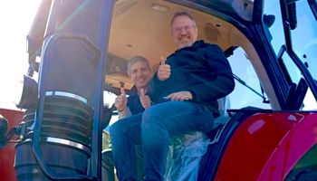 Caputo recorrió la exposición rural de Chivilcoy y aseguró que el campo se va para arriba y las retenciones para “abajo”