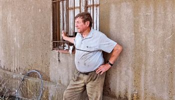 Así vive el único habitante estable de un pequeño pueblo casi fantasma del campo: “No sé por qué me quedé tanto tiempo acá. Me sentí muy tranquilo”