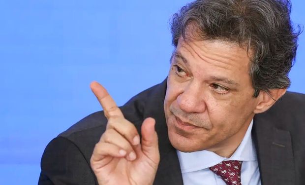 Haddad agora mira no LCA para reduzir rombo fiscal e evitar alta do IOF