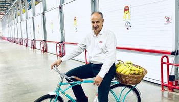 Carlos Fava: da bicicleta ao maior centro de maturação de bananas do mundo