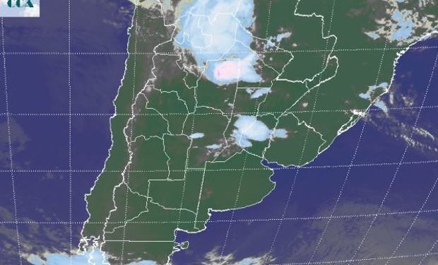 En la imagen satelital se aprecian diferenciadas, dos zonas bien activas.