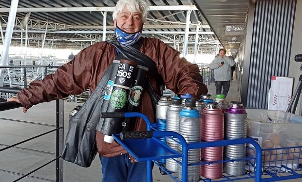 Mercado de Cañuelas: Oscarcito, el histórico cafetero de Liniers que rehizo su vida por la mudanza