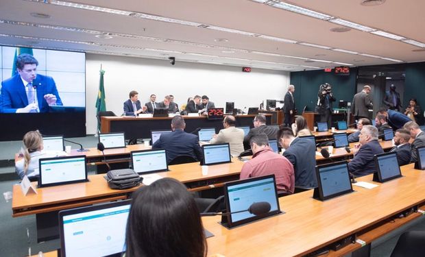 Nas redes sociais, o relator da CPI, deputado Ricardo Salles, lamentou o cancelamento da oitiva.