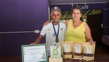 Casal do Vale do Ribeira conquista o prêmio de Melhor Café de São Paulo