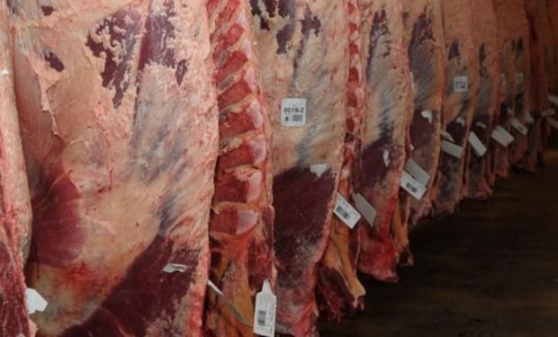 La población quisiera seguir consumiendo las cantidades pretéritas de carne, aunque con los actuales precios ha cedido pretensiones.