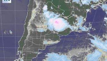 Fenómenos de lluvias y tormentas sobre regiones