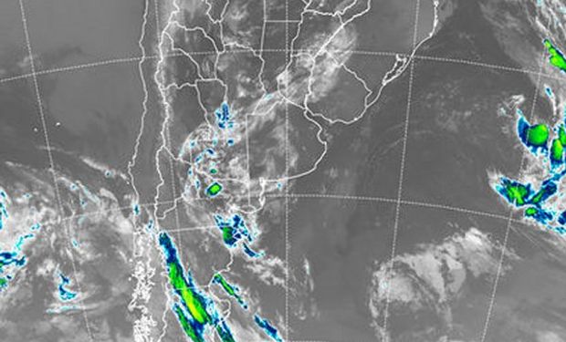 En el recorte de imagen satelital se observan algunas nubes sobre el oeste de La Pampa y el sur de San Luis.